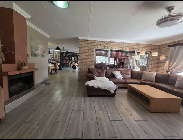 3 BEDROOM HOUSE FOR SALE IN THREE RIVERS PROPER